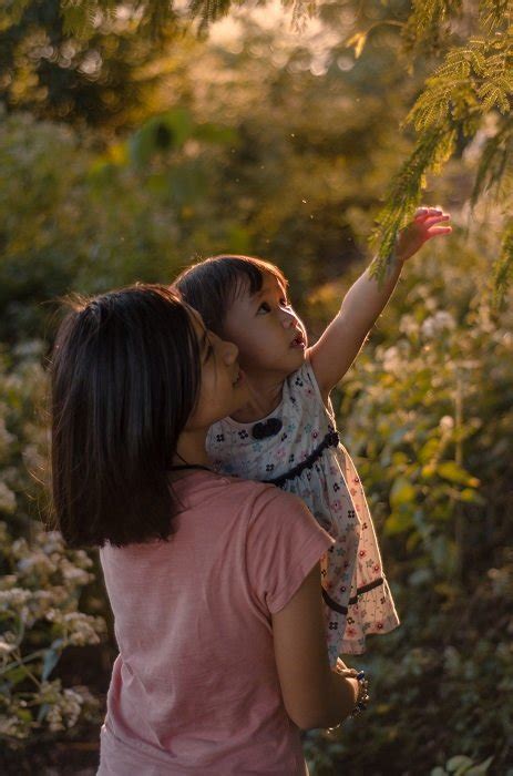 3 sister poses for photography|17 Cool Sister Photoshoot Ideas to Try (All Ages).